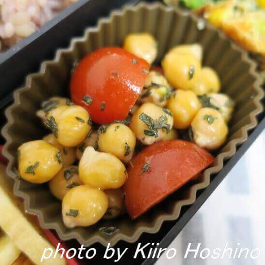 トマトとひよこ豆のサラダ トマトとひよこ豆のサラダ