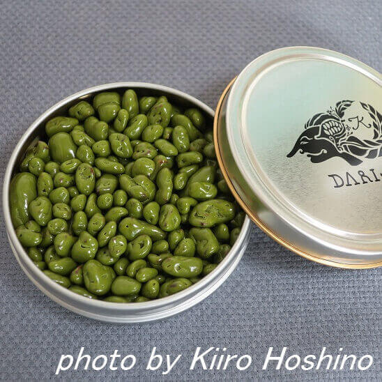 Dari K抹茶ニブチョコ、缶と中身 Dari K抹茶ニブチョコ、缶と中身