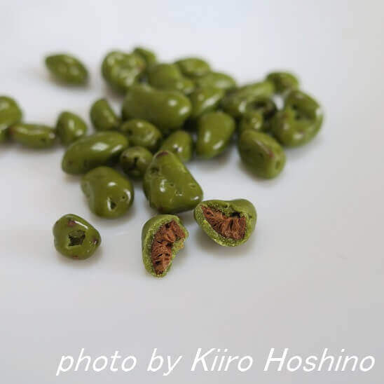 Dari K抹茶ニブチョコ、カカオ豆 Dari K抹茶ニブチョコ、カカオ豆